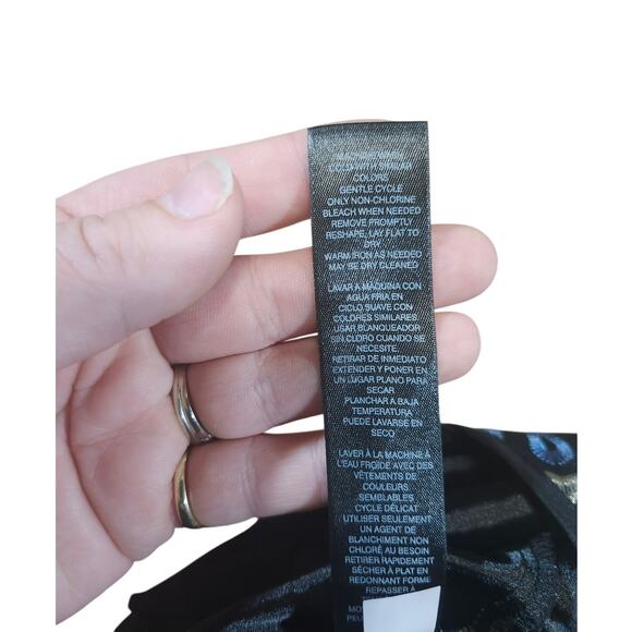 White House Black Market Knee Length Cocktail Dress Sz 6 Geometric Embroidered - Picture 10 of 10